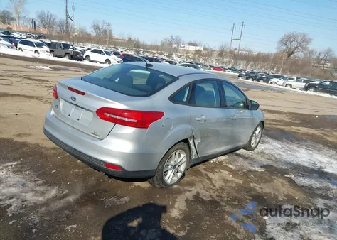 2016 Ford Focus Se z USA, uszkodzony, nr VIN 1FADP3F27GL265858